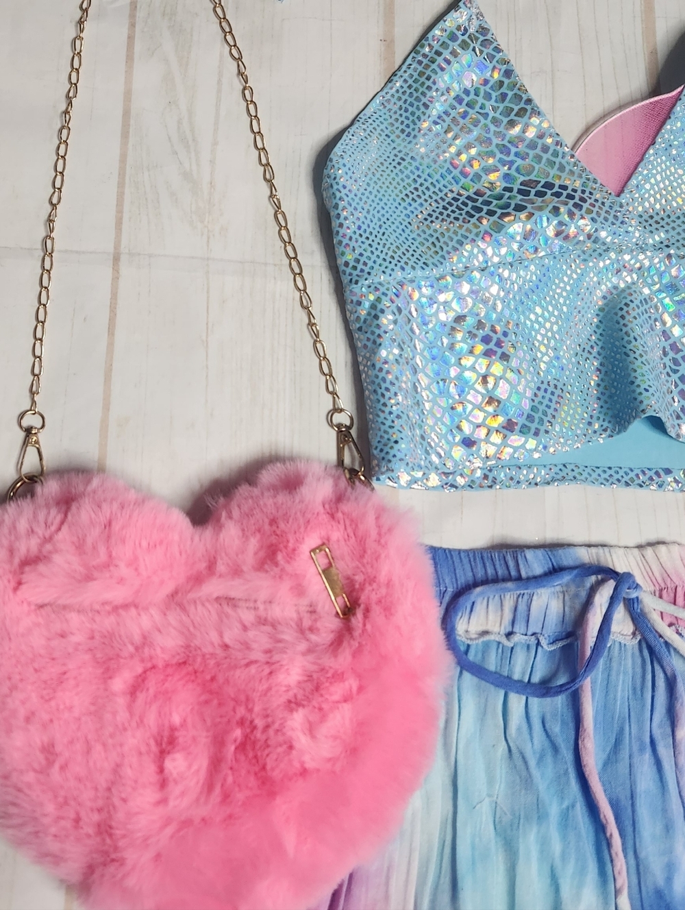 ๐ EDC Rave Outfit Skirt Set with Wings & Fuzzy Heart Purse ๐ - Picture 5 of 12